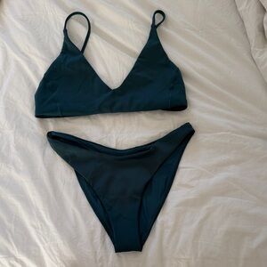 Left on Friday Set color Deep End